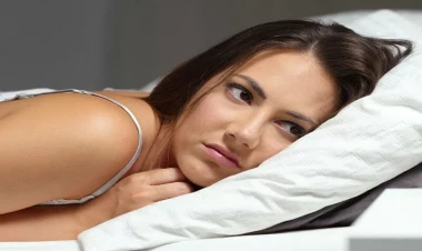 Yuxusuzluqdan əziyyət çəkənlər nə etməlidir? - Dietoloqlardan məsləhət