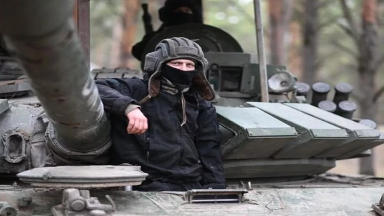 Ermənistanda təşviş: Rusiya bazasına hər gün silah dolu təyyarələr enir