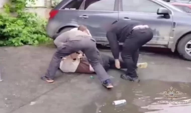 27 min vətəndaşın şəxsi məlumatlarını satan şəxs belə saxlanıldı - Əməliyyat VİDEOsu