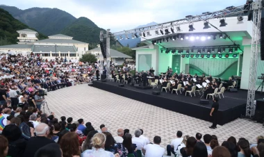 XIV Qəbələ Beynəlxalq Musiqi Festivalının təntənəli açılış mərasimi olub - FOTO