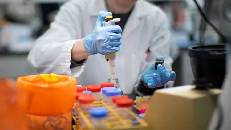 Çin yeni virusla mübarizə aparır: Sürətlə yayılır