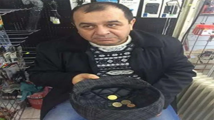 Tanınmış azərbaycanlı aktyor küçələrdə CORAB SATDI - VİDEO