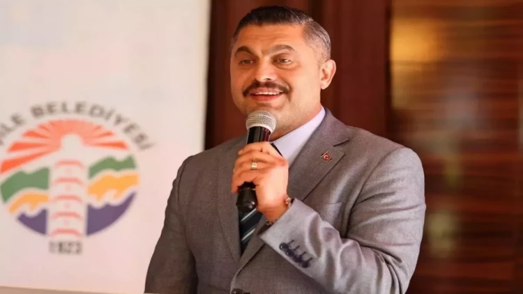 Türkiyədə bələdiyyə sədri həbs edildi - FOTO