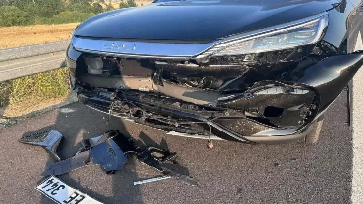 Heyvanı vuran Çin maşını bu hala düşdü - 