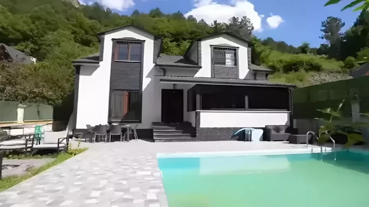 Məşhur aparıcı təbiət qoynundakı VİLLAsını nümayiş etdirdi - FOTOlar