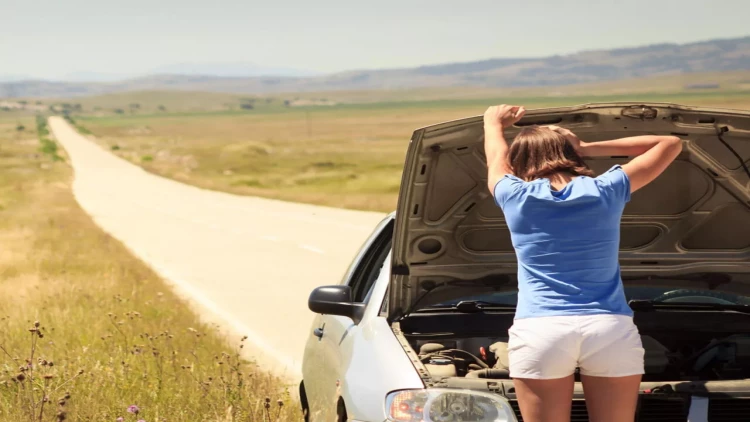 Sizi yolda qoya biləcək maşın problemləri