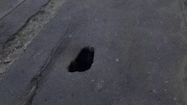 Bakıda daha bir yol hər an ÇÖKƏ BİLƏR - VİDEO