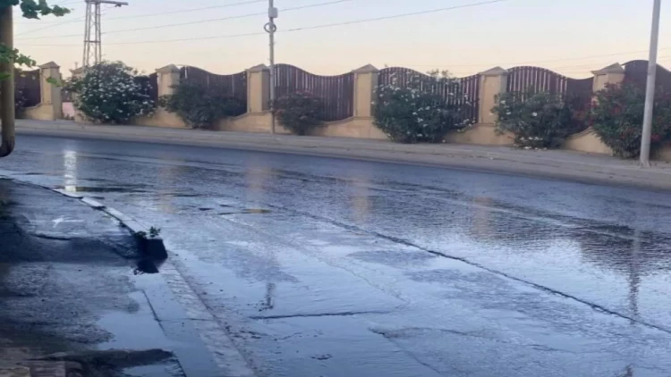 Bakının ortasında kanalizasiya 