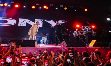 Azərbaycanlı müğənninin konsertinə 200 min insan gəldi - VİDEO