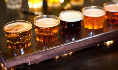 Almaniya yığmasının futbolçuları pivə oğurluqda ittiham olunur