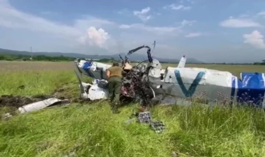 Rusiyada təyyarə qəzaya uğradı, pilot həlak oldu – FOTO