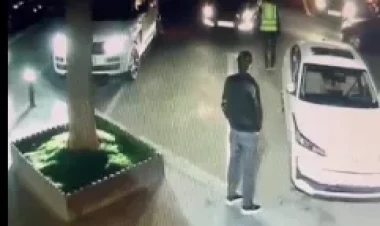 Bakıda xanım sürücü qəribə qəza törətdi - VİDEO