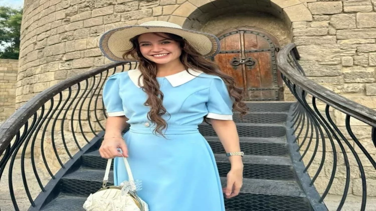 Məşhur türk aktrisa Bakıda - VİDEO