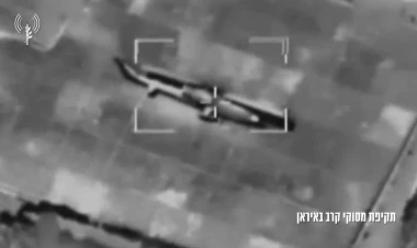 İsrail İranın qırıcılarını belə vurdu - VİDEO