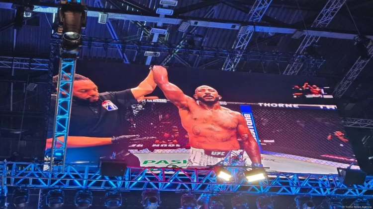 UFC Fight Night: gecənin əsas döyüşünün qalibi bəlli oldu - FOTO