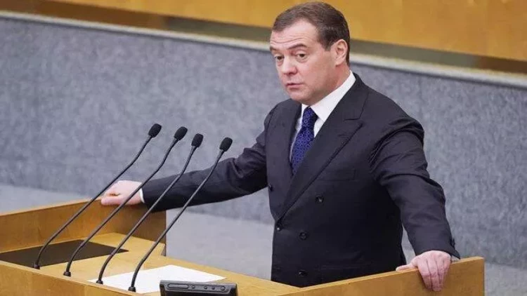 “Netanyahu gedəcək, amma İran qalacaq” - Medvedev