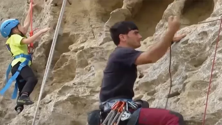 Nardarandakı məşhur qayalıq satılır? - VİDEO