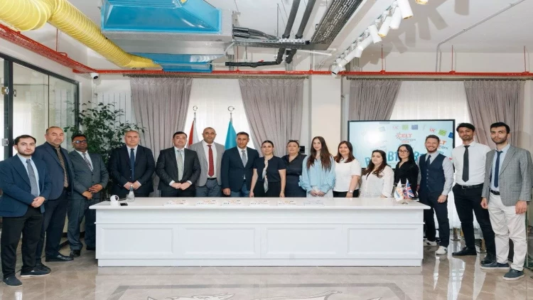 CELT Tədris və İnkişaf Mərkəzinin hazırladığı kitabın təqdimatı oldu - VİDEO - FOTO