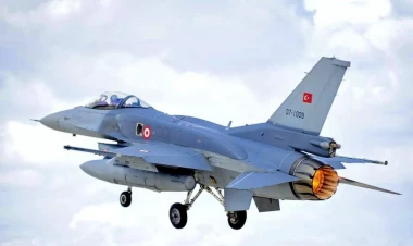İsrail qırıcıları Türkiyə hava məkanını pozdu - F-16-lar havaya qaldırıldı