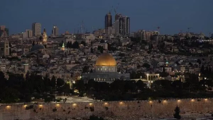 İran İsrailə 50 ballistik raket atdı