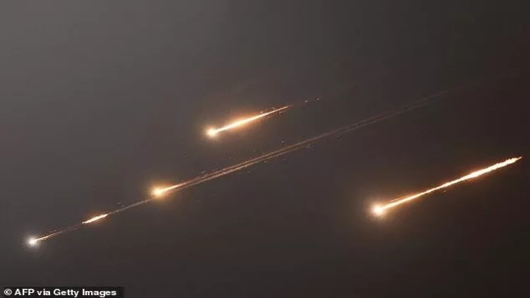 Təl-Əvivdə əhali metroya sığındı - FOTO