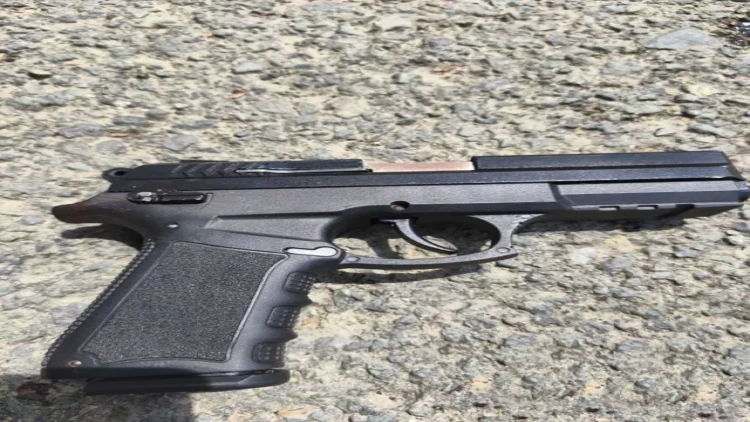 Qadın ona sataşan kişini güllələdi - FOTO