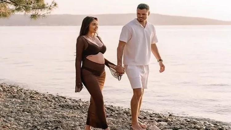 “Qarabağ”ın futbolçusu hamilə xanımı ilə FOTOlarını paylaşdı