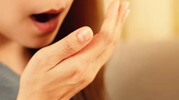 Ağızdan gələn pis qoxunun səbəbi…