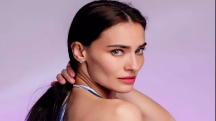 Məşhur türk aktrisa FOTOları ilə kişiləri 