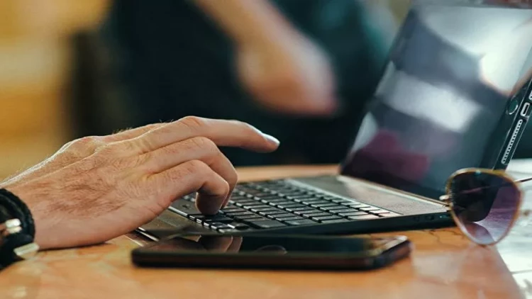 Çin qlobal internetə çıxış üçün ilk addımı atdı