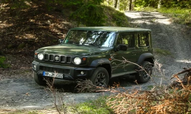 Daha bir yapon maşınının istehsalı dayandırıldı - Çinə görə