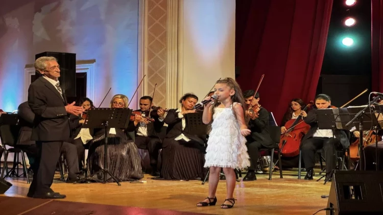 Rəşid Behbudov adına Dövlət Mahnı Teatrında “Kiçik solistlər” adlı konsert - FOTO