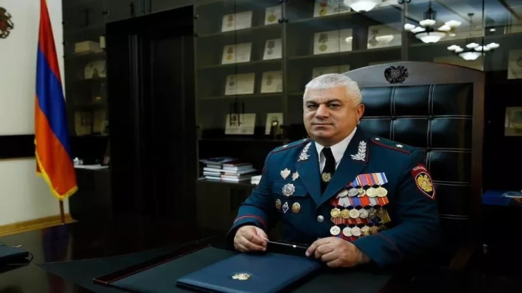 Paşinyan generalı istefaya göndərdi