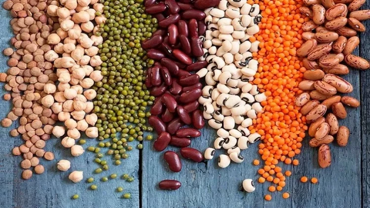 Bu qidalarla erkən ağ saçlara SON