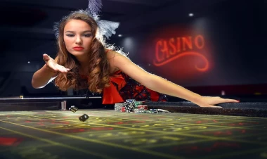 Pullar ölkədən bu yolla çıxarılır - Qarşısını necə almaq olar?