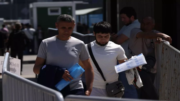 Rusiyaya işləməyə gedənlərin NƏZƏRİNƏ: Yeni şərt