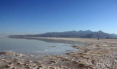 Duzlu göllərdə yeni kimyəvi kəşf tapıldı