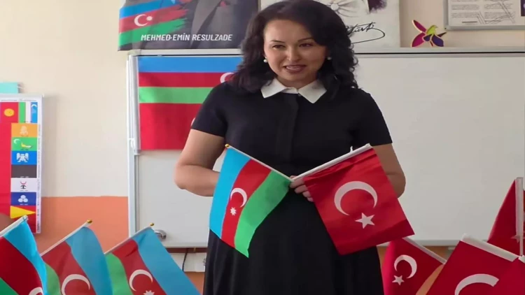 Türkiyəli şagirdlər Azərbaycanı belə təbrik etdi - VİDEO