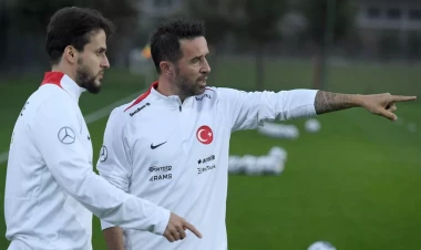 Gökhan Gönül Türkiyə millisindən getdi