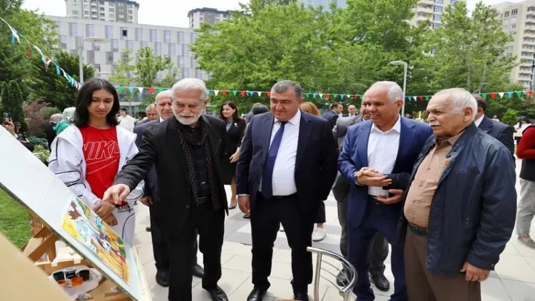 “Azərbaycanım” Beynəlxalq VIII Uşaq və Gənc Rəsm Festivalı baş tutdu - FOTO