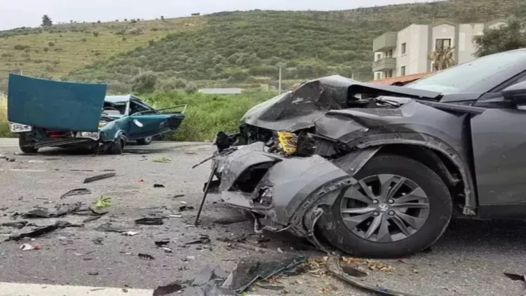 Məşhur türkiyəli aktrisa ölümdən döndü - Maşını bu hala düşdü - FOTO