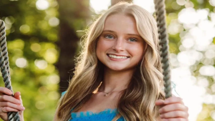 19 yaşlı tiktoker xərçəngdən öldü - FOTO