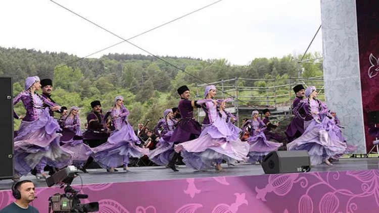 Şuşada “Xarıbülbül” musiqi festivalının açılışı oldu - FOTO