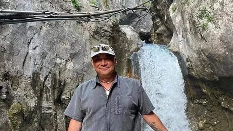 20 yaşlı qız tanınmış aktyoru evində öldürdü - YENİLƏNİB - FOTO