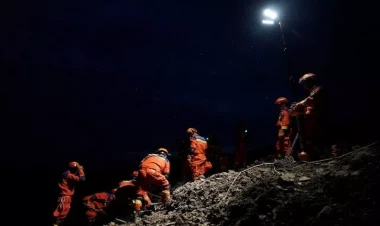 Çində torpaq sürüşməsi - Ölənlər və itkin düşənlər var