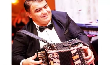 Mahnılarımızı oğurlayan erməni qarmonçunun ifası 