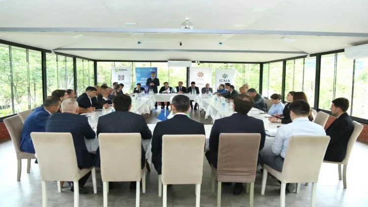 Əqli Mülkiyyət Agentliyinin mütəxəssisləri KOBİA-nın sahibkarlarla Lənkəranda keçirdiyi görüşdə iştirak ediblər - FOTO