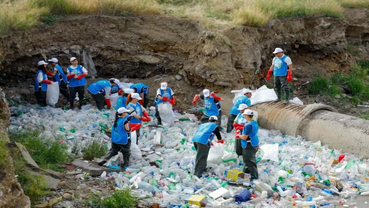 IDEA Gəncə çayında təmizlik aksiyası keçirib - FOTOlar