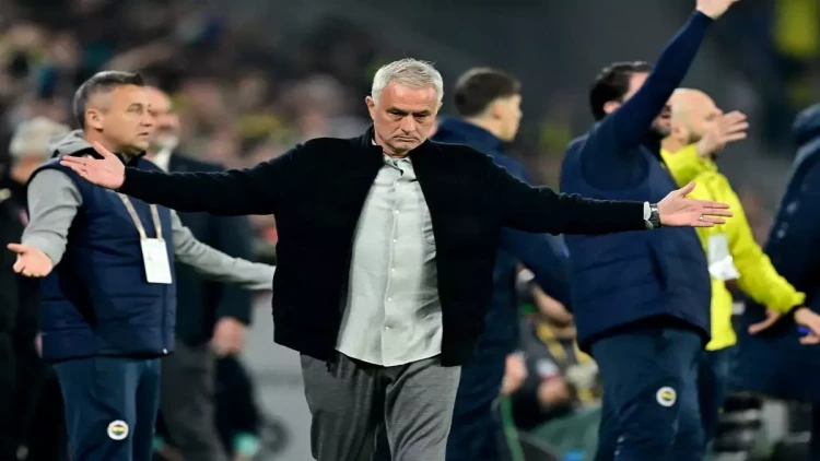 Mourinyodan çempion olan 