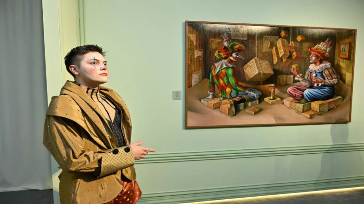 Heydər Əliyev Mərkəzində braziliyalı rəssam Luiz de Souzanın sərgisinin açılışı olub - VİDEO - FOTO